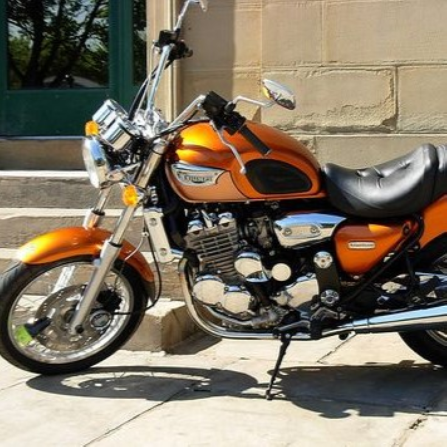 Triumph Amber (code EC) Paint Product